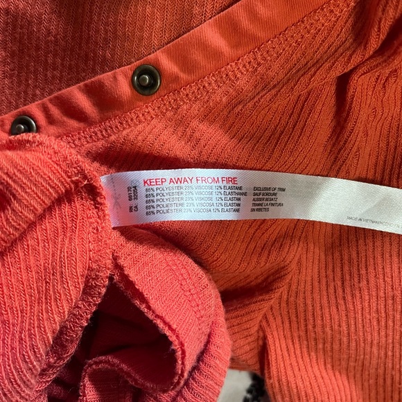 URBAN OUTFITTERS Out From Under Thermal Snap Down V-Neck Top. Women’s XS. EUC - Picture 5 of 5